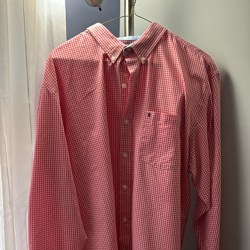 Men’s Izod Large button downs. Barely worn.